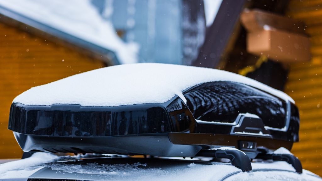 Comment bien protéger son coffre de toit pendant l'hiver ?